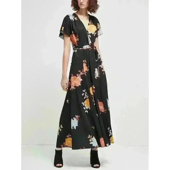 French Connection Dresses & Skirts - NEW! French Connection Women's 0 Shikoku Crepe Maxi Dress NWT $158